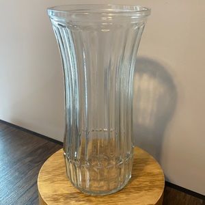 Clear Hoosier Glass flower vase